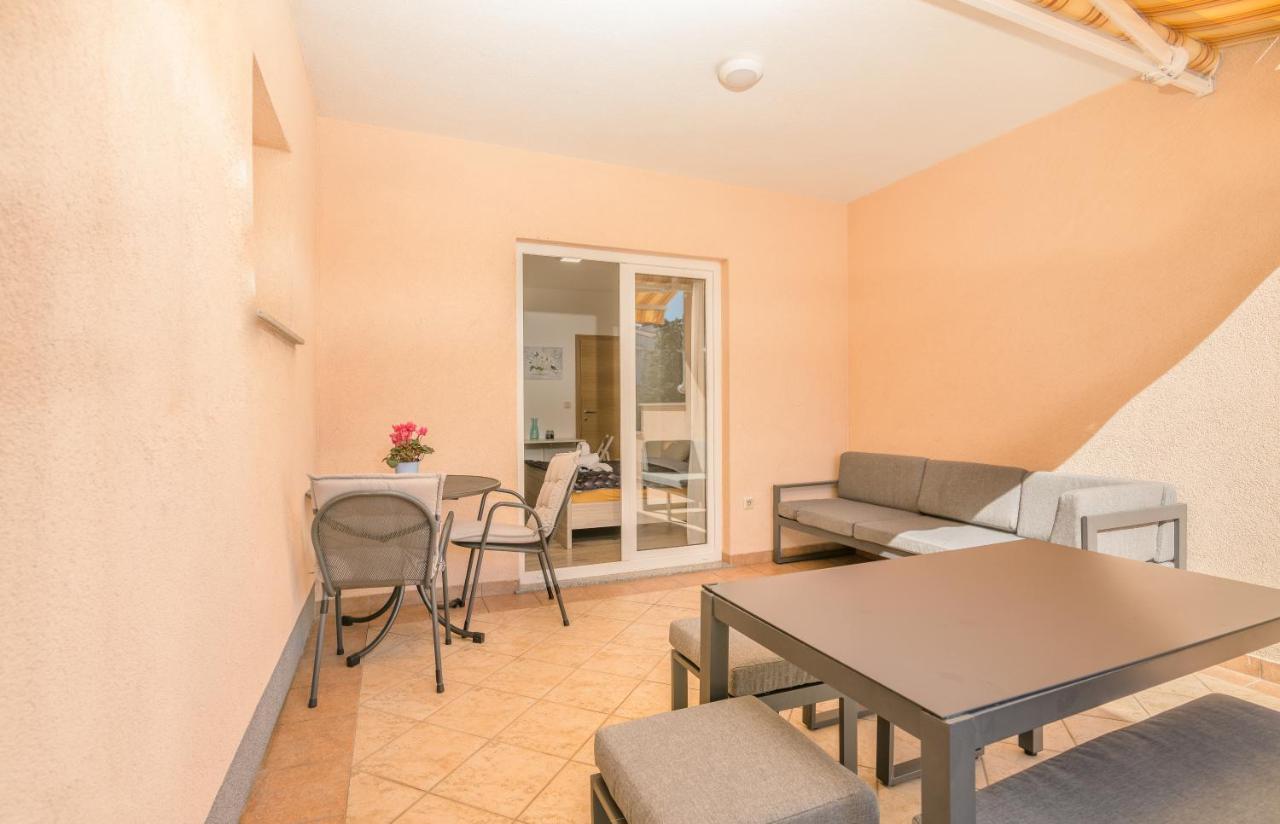 Apartment Stella Di Mare 2 كرك المظهر الخارجي الصورة